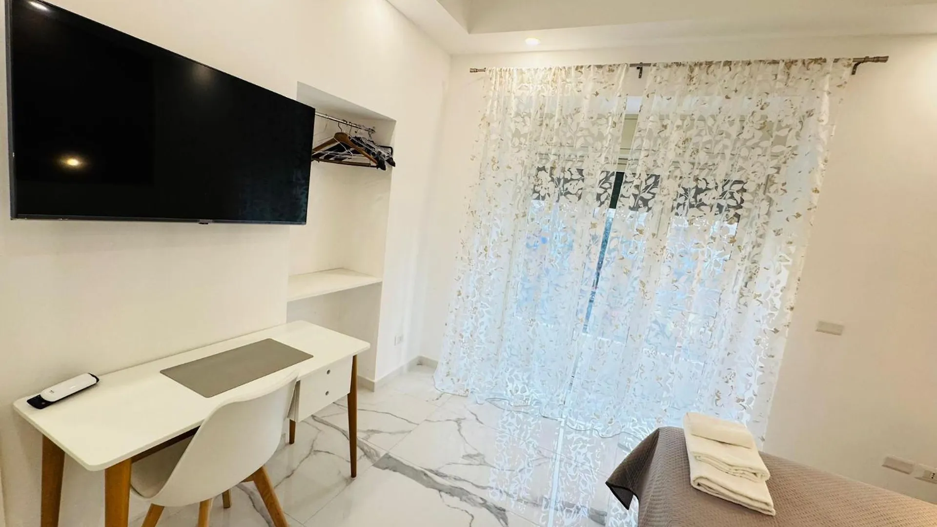 Limoni Inn Messina 0*,